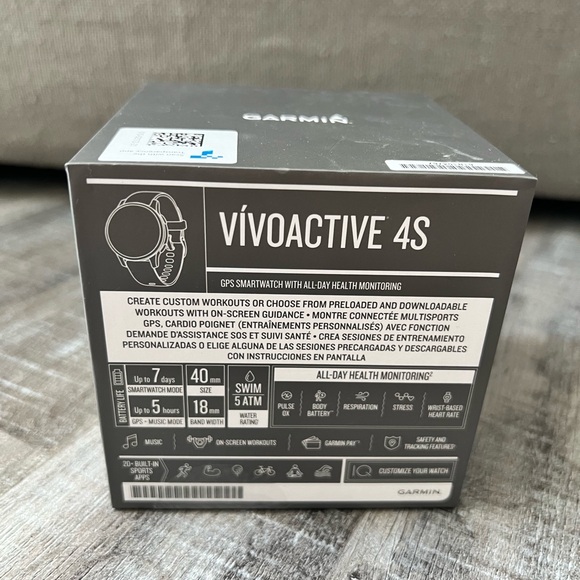 Garmin Vivoactive 4S brand new in sealed box - Picture 2 of 3